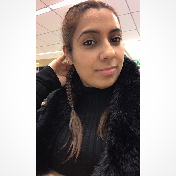 Meet your Posher, Khushboo - Picture 2 of 5